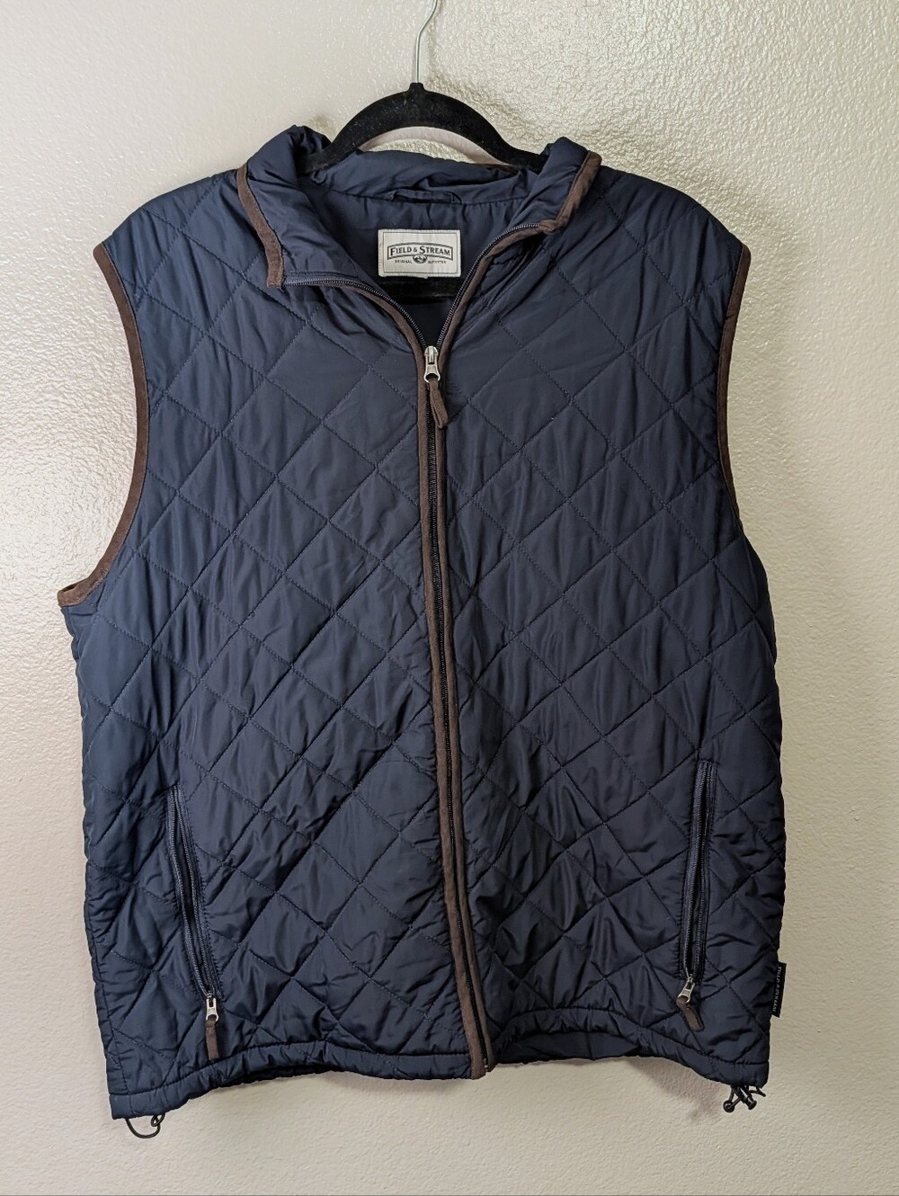 Mens L/XL Field And Stream Quilted Blue & Black Vest Cinch Waist Zipper Pockets